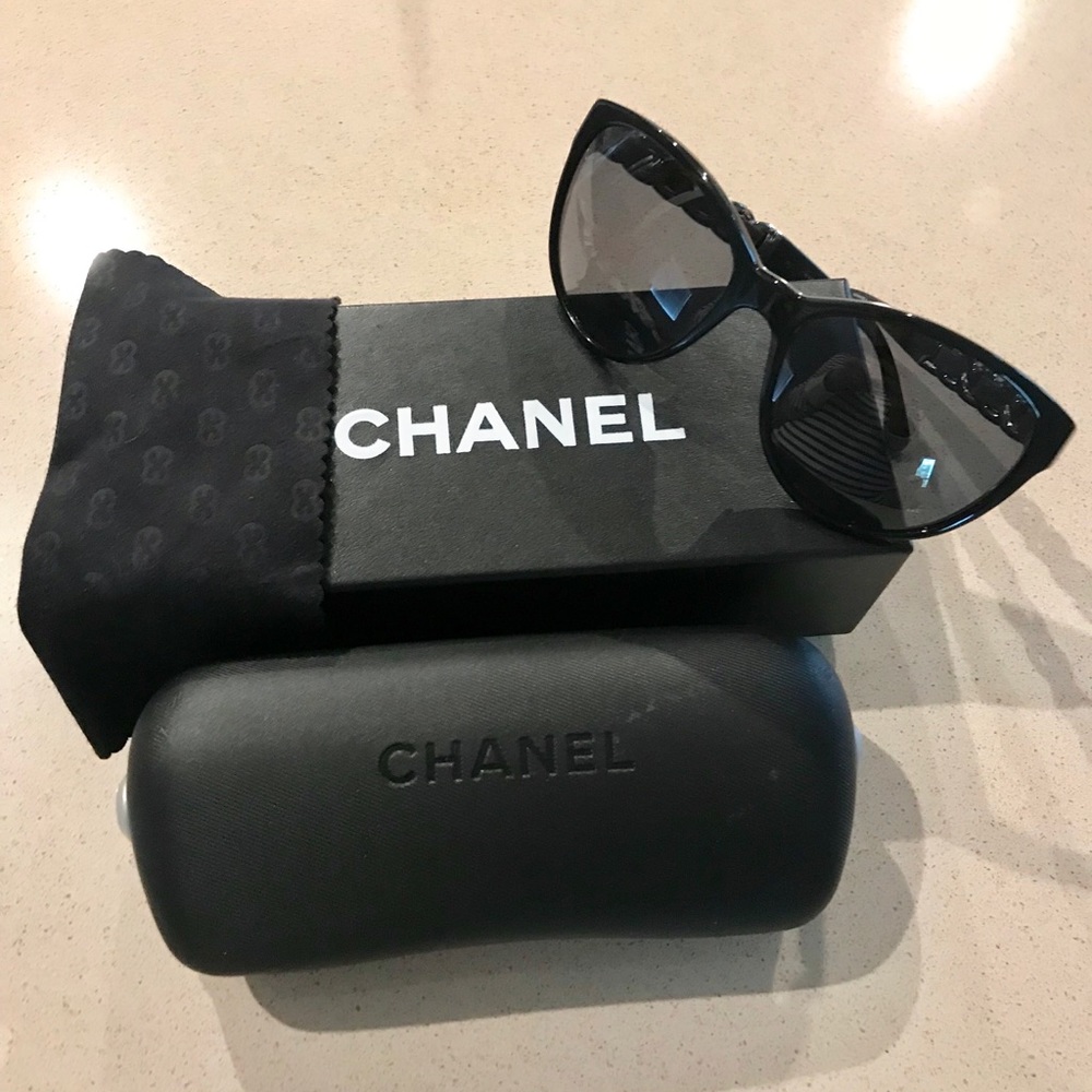 🔴💯  CHANEL SUNGLASSES